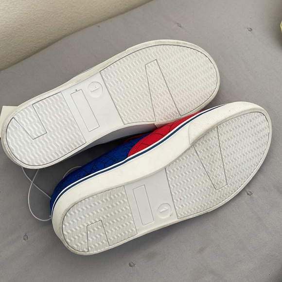 Marvel Spiderman sneakers - Picture 3 of 3